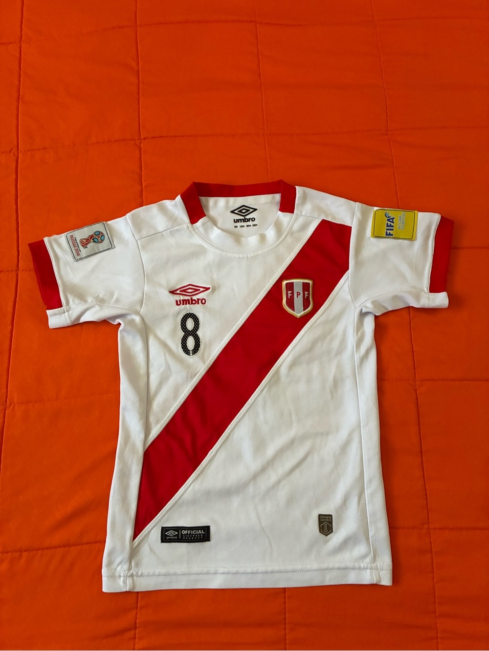 PERU Jersey  Kids Size 8 UMBRO HOME 2018 FOOTBALL JERSEY SOCCER Cueva #8